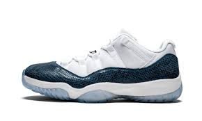 Air Jordan 11 Retro Low LE "Blue Snakeskin"