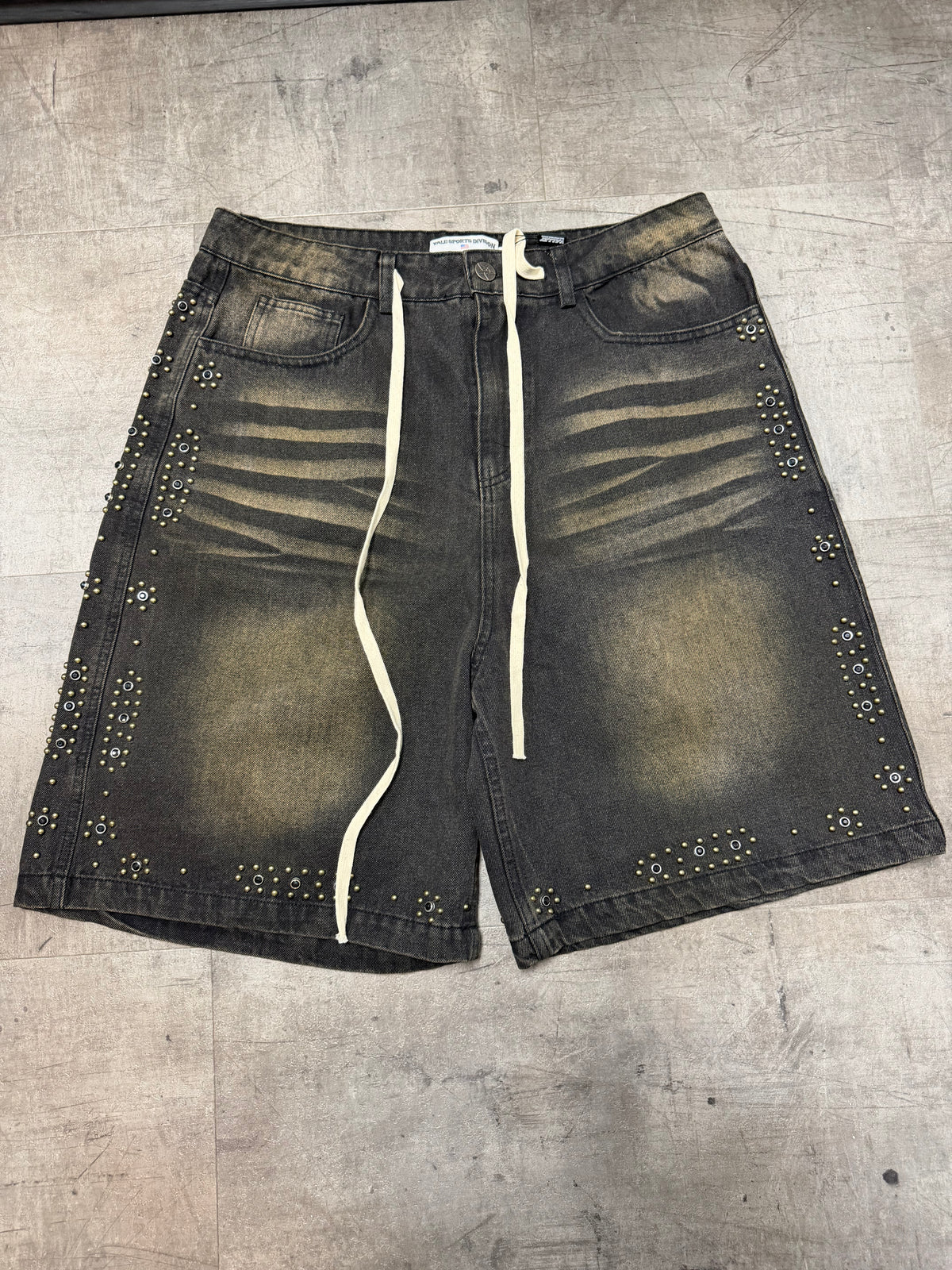 Vale ‘Studded’ Jorts