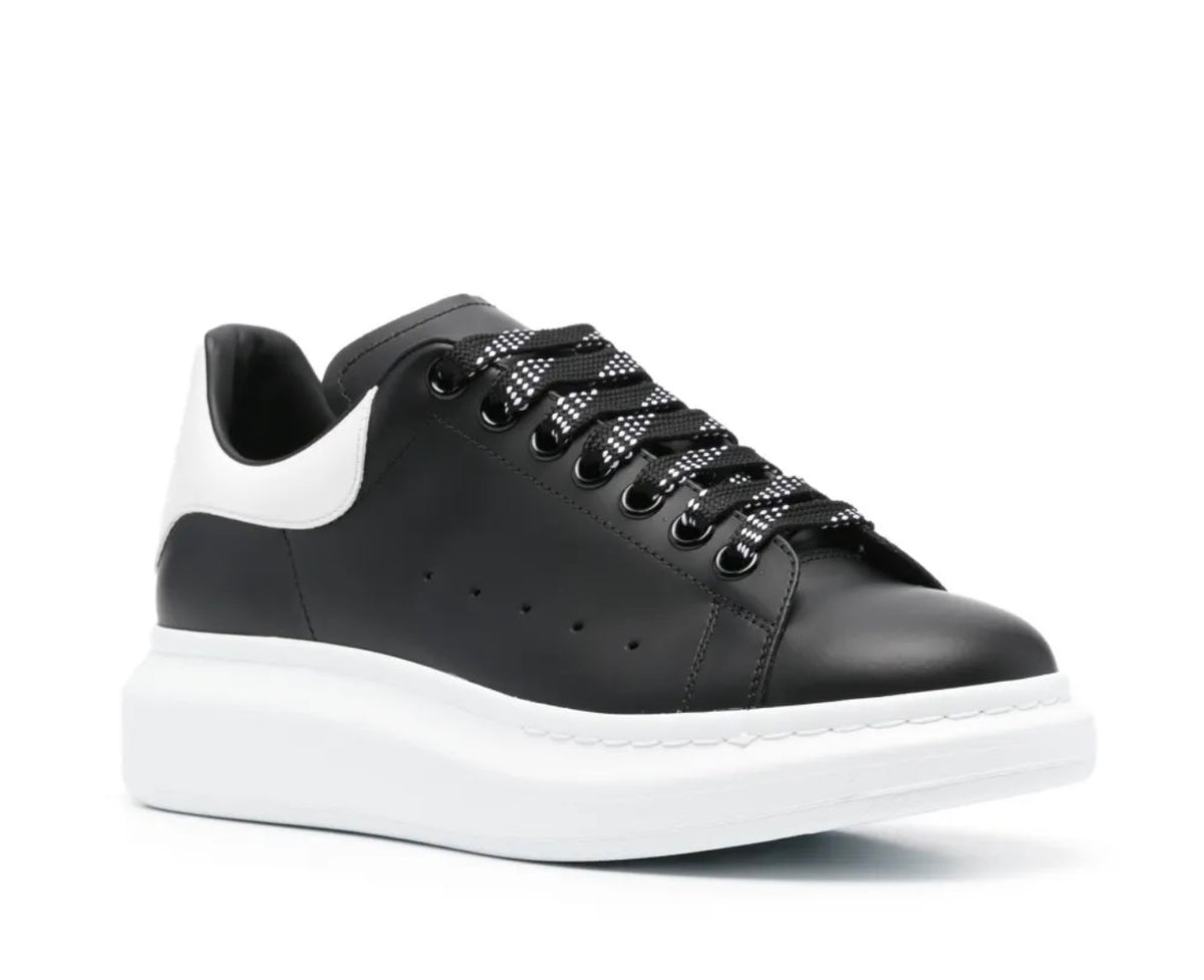 Alexander McQueen ‘Black/White’