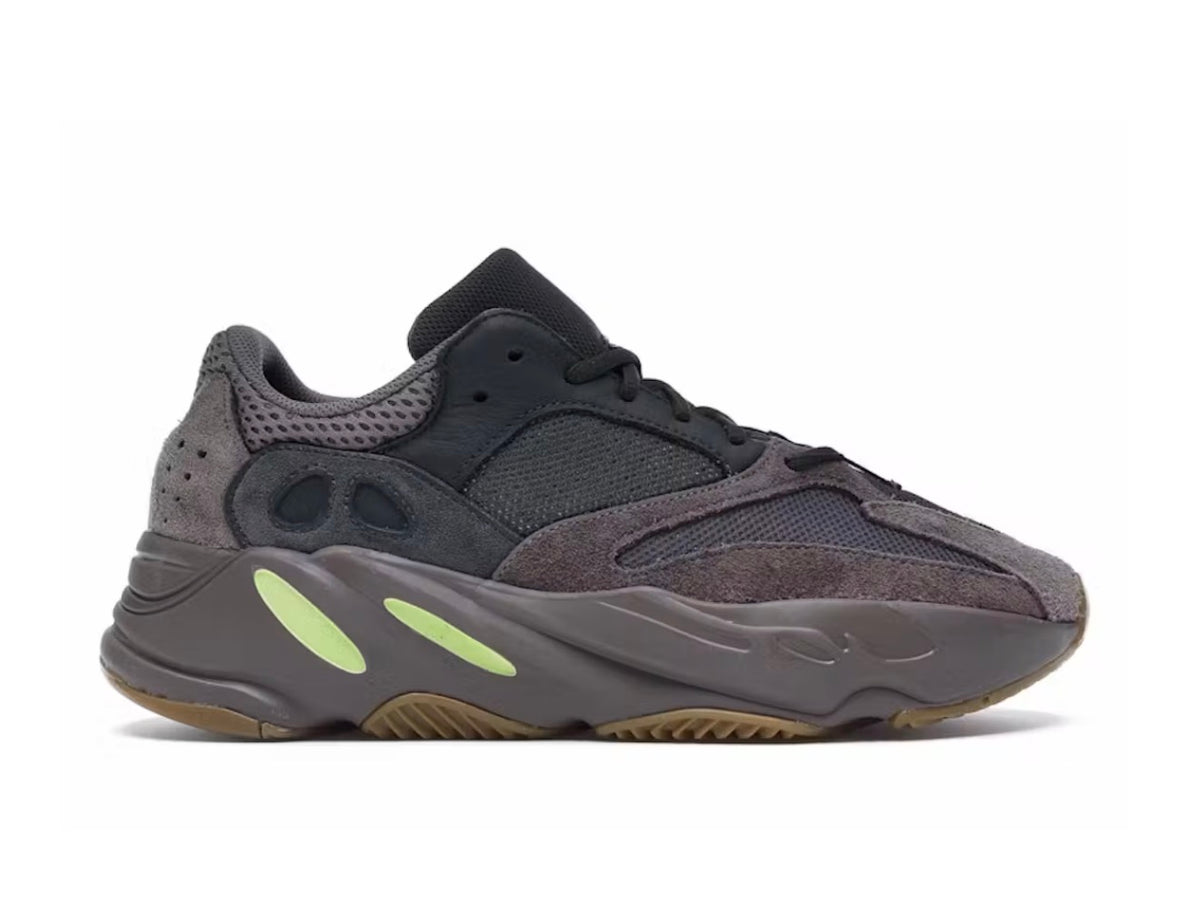 Yeezy Boost 700 ‘Mauve’