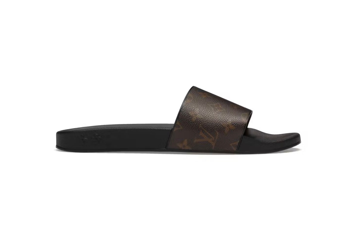 Louis Vuitton ‘Monogram’ Slides