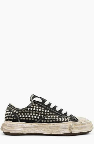 Maison Mihara Yasuhiro Maison Mihara Yasuhiro Peterson Studded Low-Top Sneakers
